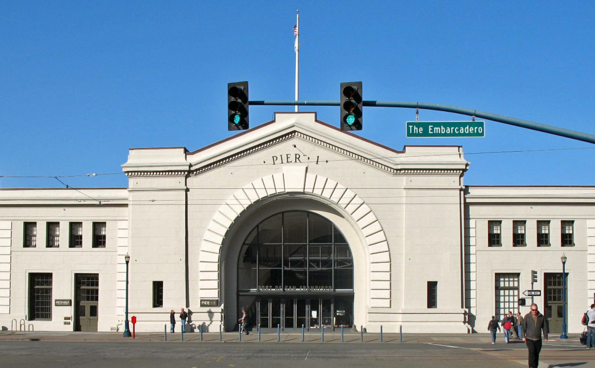 Pier1 Think different, Just Do It